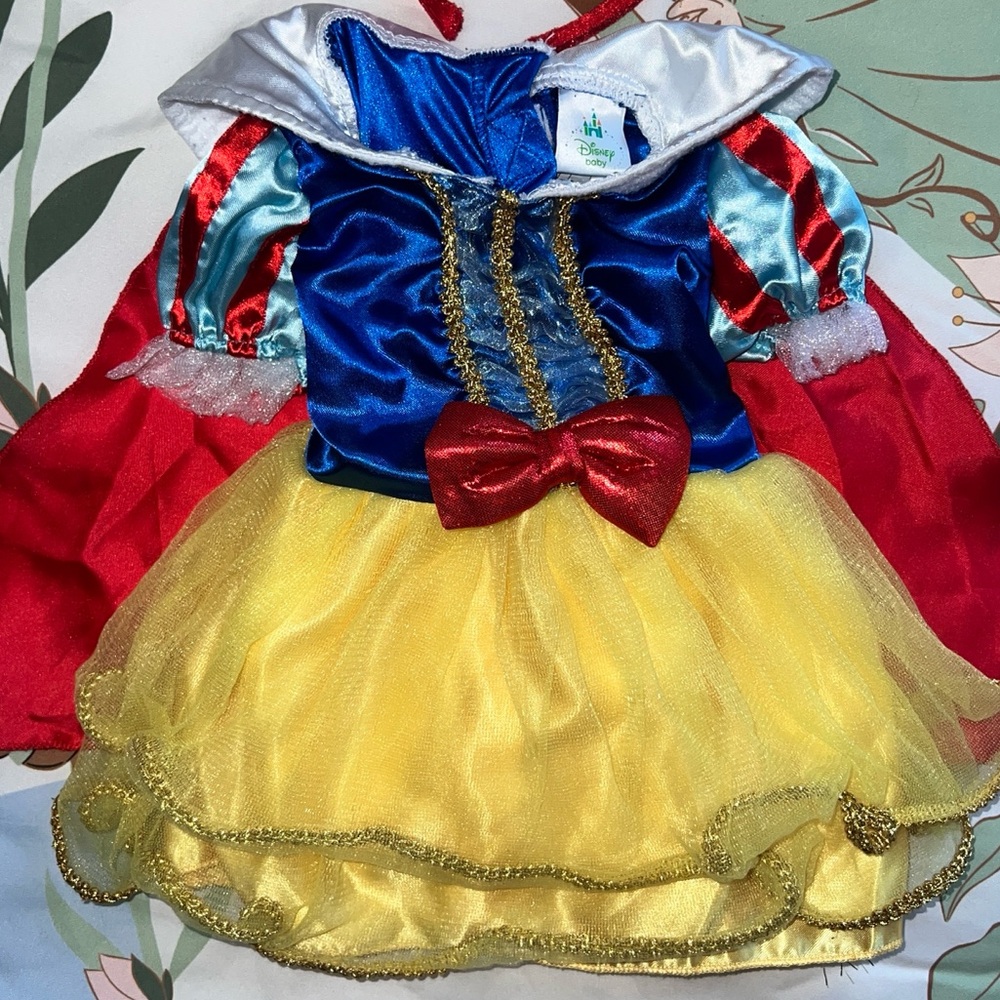 Disney Snow White Princess Dress Halloween Costume & Headband 3 DAY SALE PRICE 💖 - Picture 2 of 4